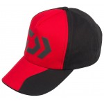 casquette-noire-et-rouge.jpg