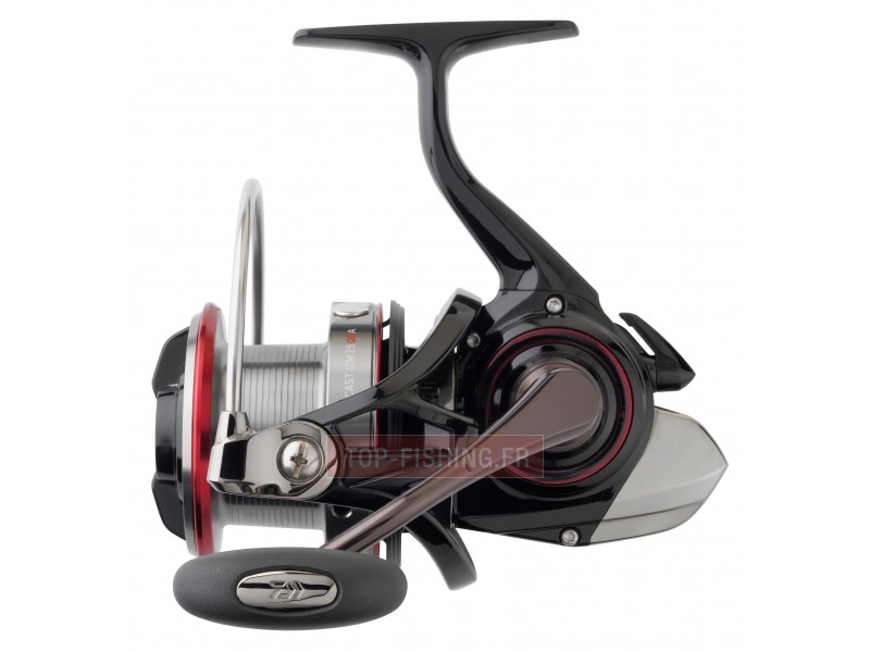 moulinet-daiwa-cast-izm-profil.jpg