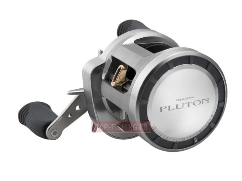 moulinet-daiwa-team-daiwa-pluton-front.jpg
