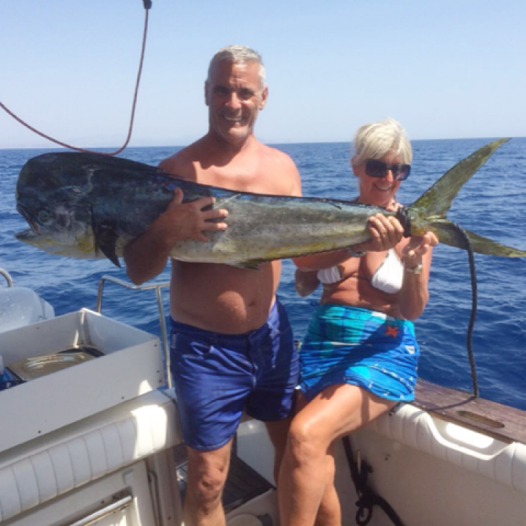 Superbe coryphène de 15 kg prise au broumé par Christian face à Sausset les Pins (donc face au magasin Top Fishing). Une prise vraiment exceptionnelle ! Superbe coryphène de 15 kg prise au broumé par Christian face à Sausset les Pins (donc face au magasin Top Fishing). Une prise vraiment exceptionnelle !