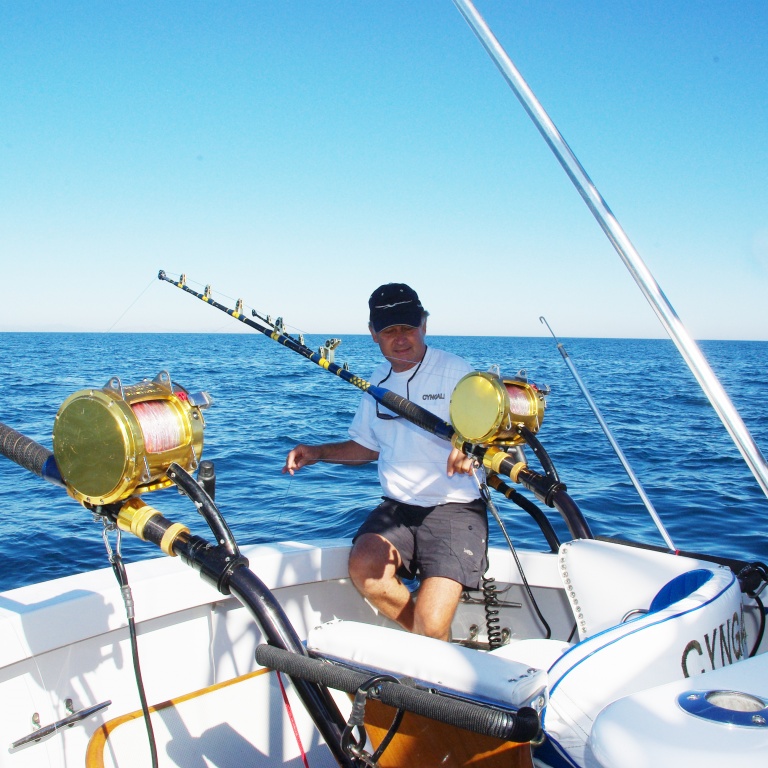 Le bateau de Daniel Lopuszanski est parfaitement équipé pour la pêche du thon au broumé.