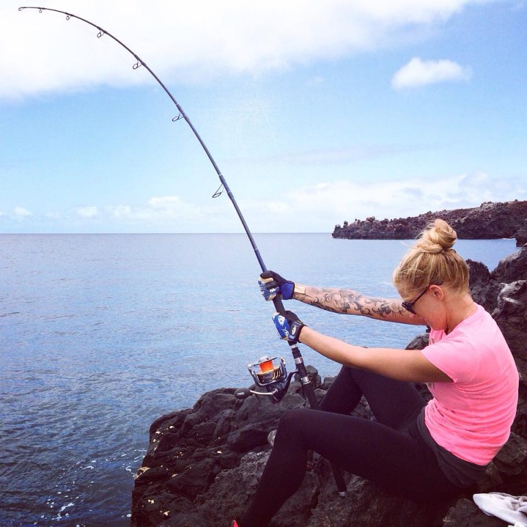 Kathrin Verreet, sa femme en plein combat. Ici encore avec de la tresse WFT