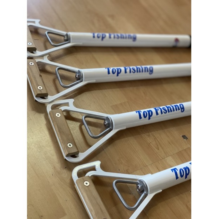 Le renfort en bois de la poignée de la Pince Top Fishing permet une excellente prise en main Le renfort en bois de la poignée de la Pince Top Fishing permet une excellente prise en main