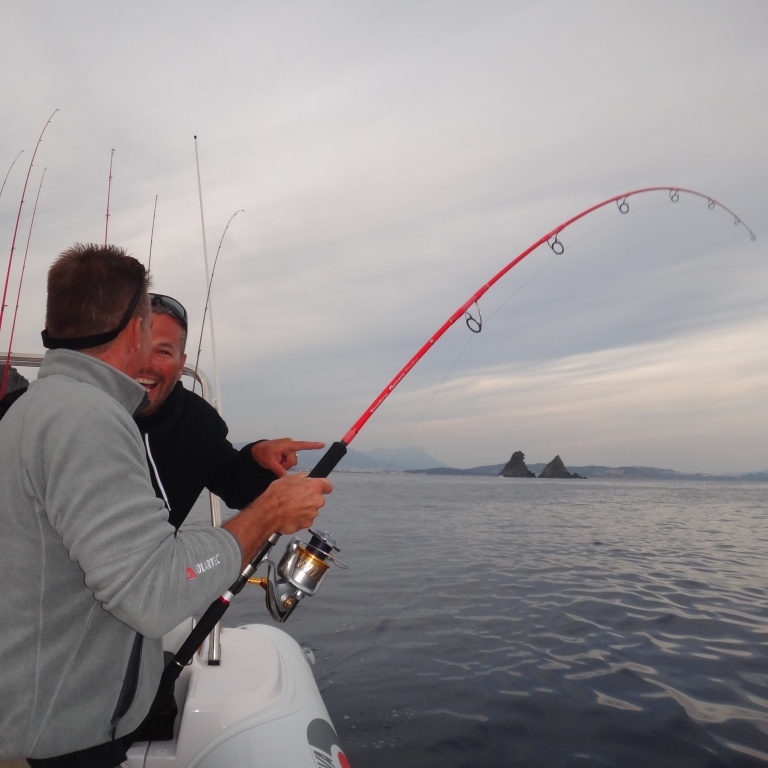 Pêche au monel Pêche au monel