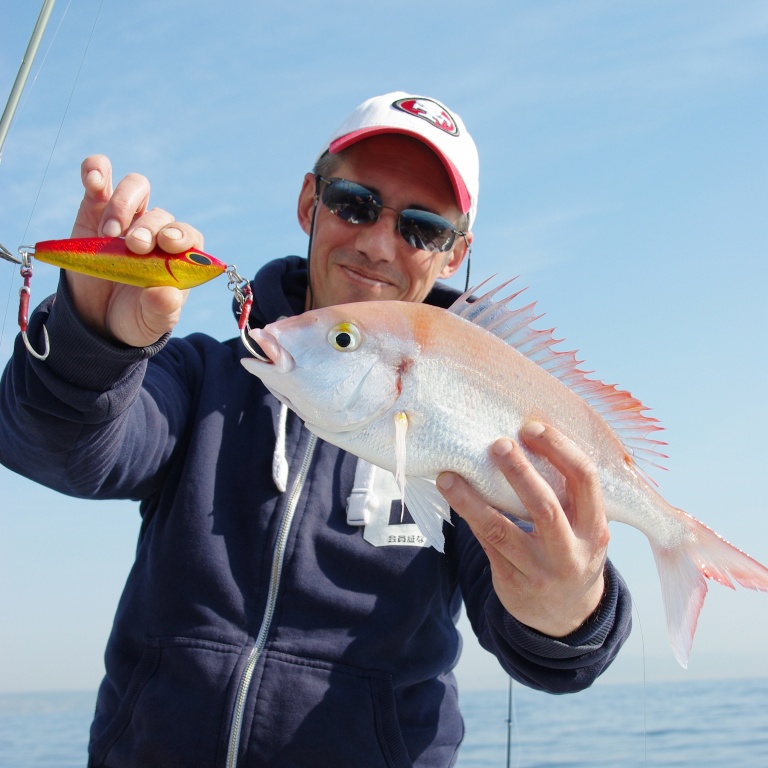 Pêche d'un pageot au Slow Jigging