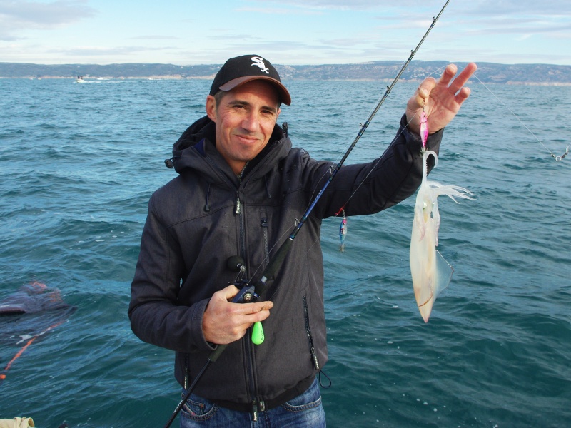 Pêcher en tataki juste sous les bancs de poissons fourrage est très efficace ! 