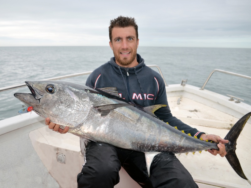 Premier thon pris au popper par ce pêcheur grâce au 3D Popper  