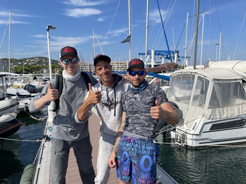 Tim et Julien : deux stagiaires qui sont venus s’initier à la pêche de la sériole au downrigger avec le moniteur guide de pêche Fabien Harbers ! Tim et Julien : deux stagiaires qui sont venus s’initier à la pêche de la sériole au downrigger avec le moniteur guide de pêche Fabien Harbers !