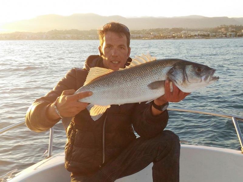 Fabien Harbers avec un gros bar 