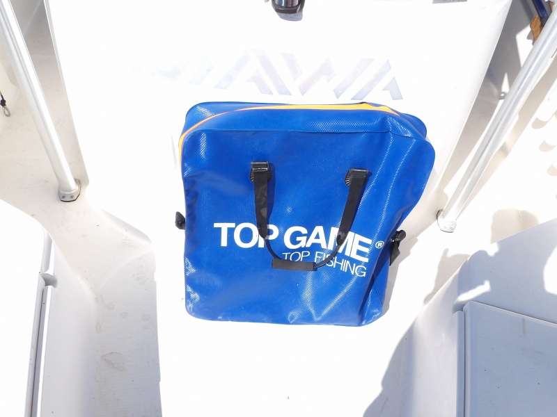 Une fois le combiné Topchum utilisé, le sac de transport permet son rangement et son transport. Très pratique !