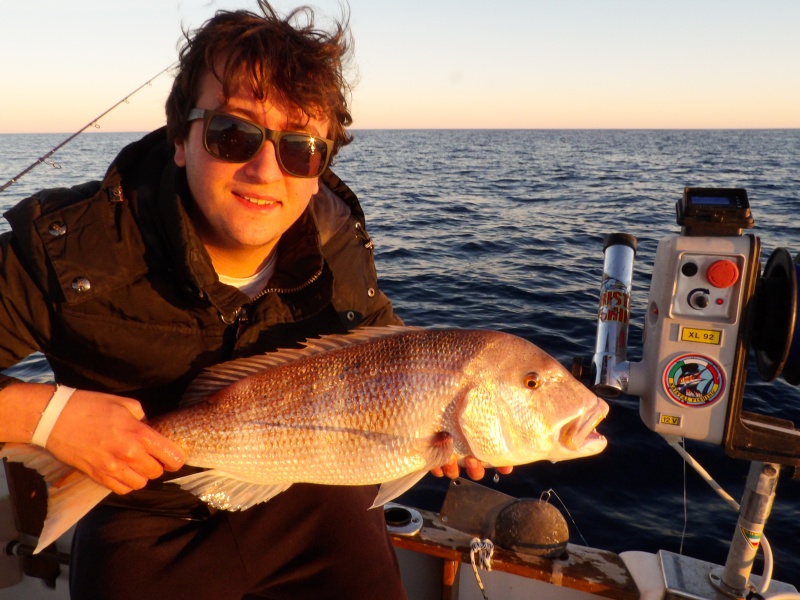 Superbe denti pris au downrigger par un stagiaire du moniteur guide de pêche Fabien Harbers