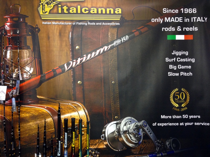 Une grande affiche pour la nouvelle canne Surf, la Vitium Une grande affiche pour la nouvelle canne Surf, la Vitium