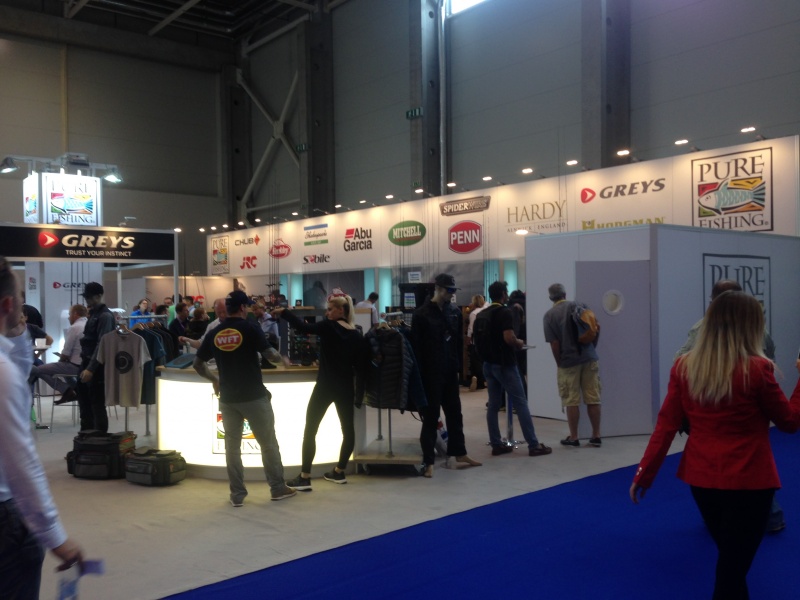 Le vaste Stand Pure Fishing permettait de se faire une idée des collections Penn, Mitchell, Abu Garcia, Spiderwire, Berkley Le vaste Stand Pure Fishing permettait de se faire une idée des collections Penn, Mitchell, Abu Garcia, Spiderwire, Berkley