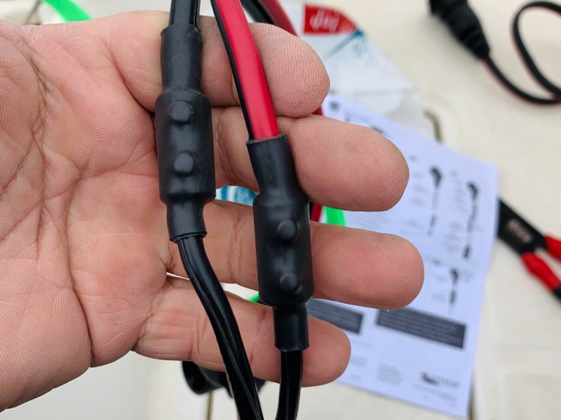 Kit complet pour faire la jonction entre le moteur et la batterie Kit complet pour faire la jonction entre le moteur et la batterie