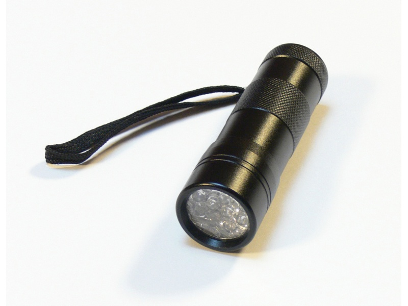 La lampe UV Flashmer = ideale pour recharger vos turluttes La lampe UV Flashmer = ideale pour recharger vos turluttes