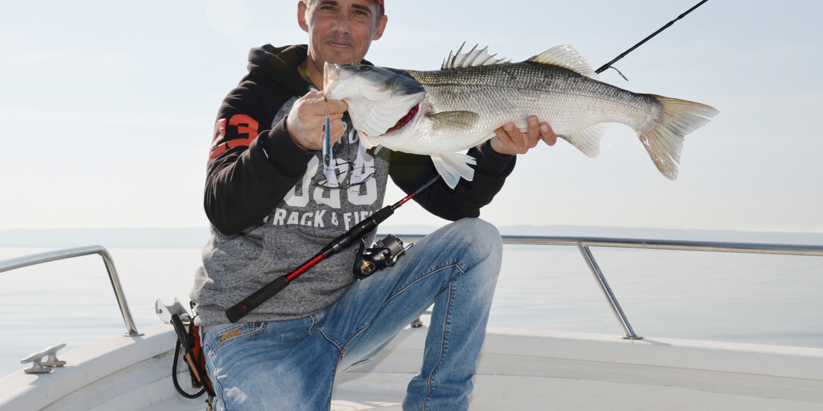 La pêche au jig en mer, une technique simple et efficace pour tous !