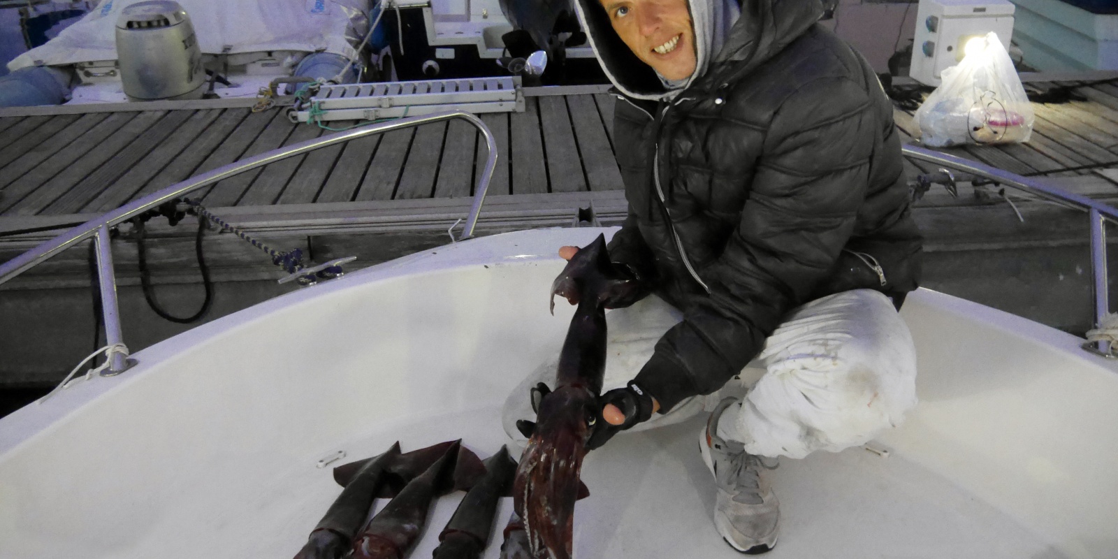 Magnifiques spécimens de calamars rouges pris en peu de temps au moulinet électrique !