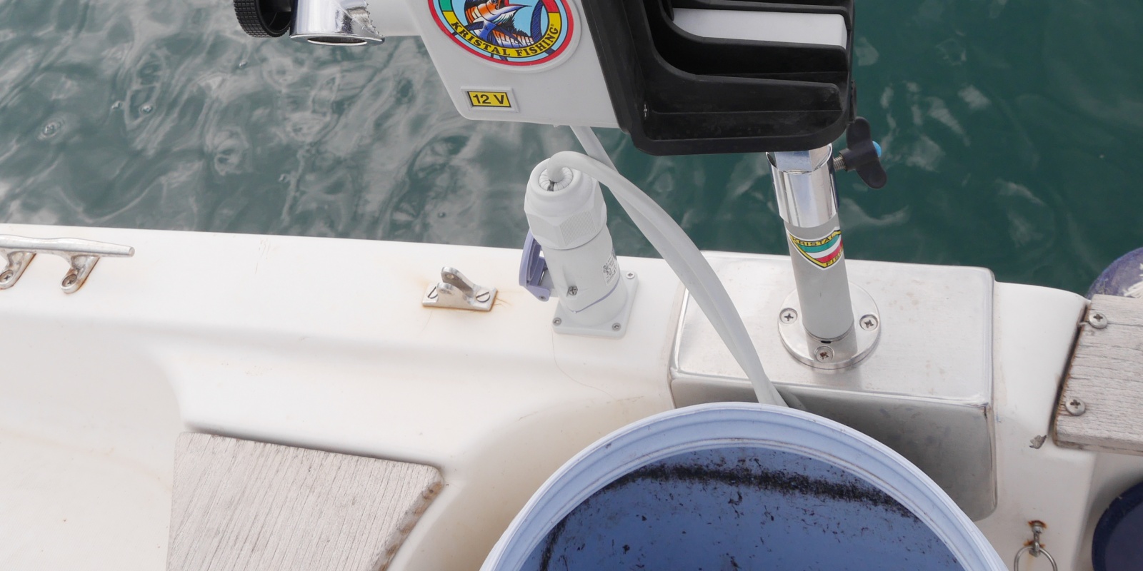 Le treuil XL 92 peut servir comme downrigger pour la traine lente avec un calamar Le treuil XL 92 peut servir comme downrigger pour la traine lente avec un calamar