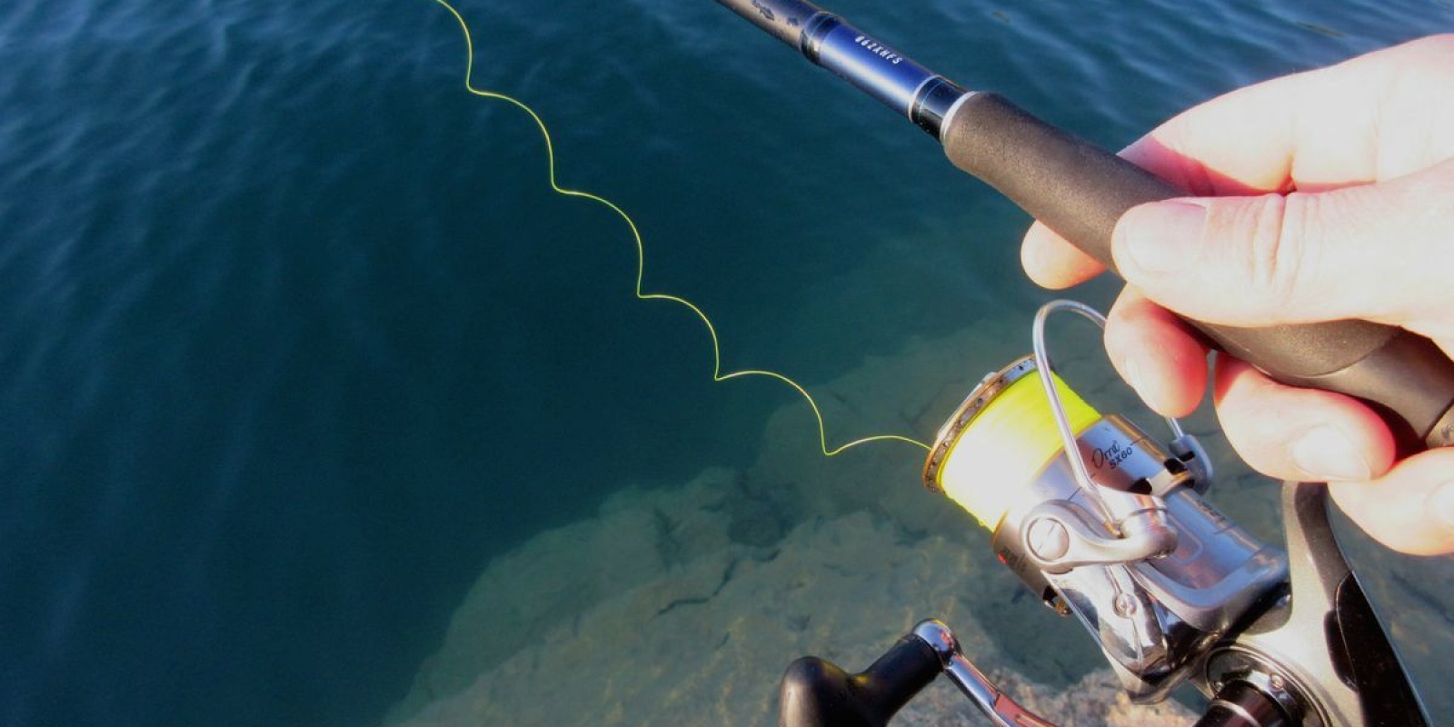 Nous l’avons testé aussi bien au lancer qu’en pêche à soutenir