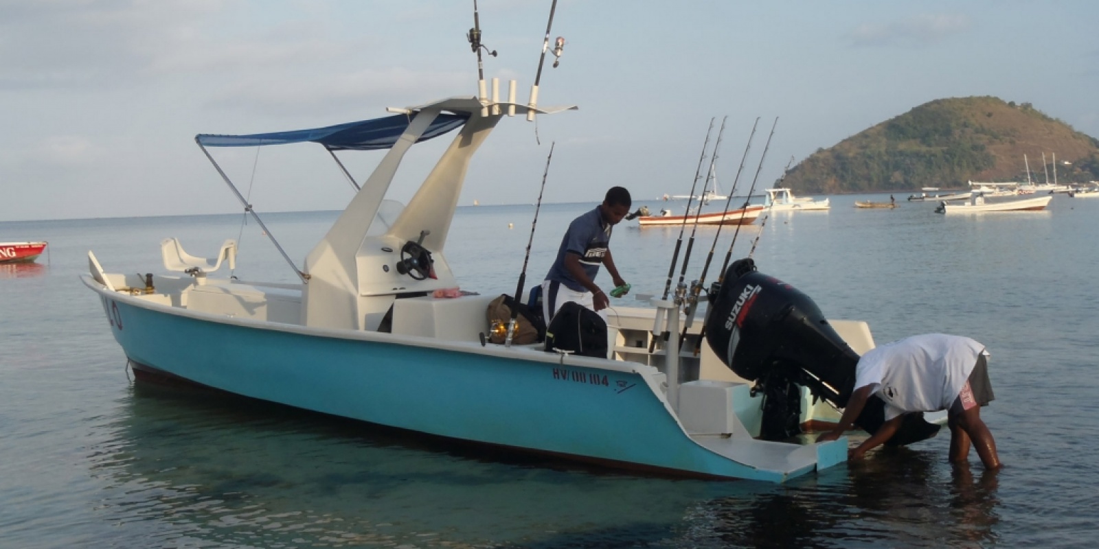 Préparation du bateau avant la pêche 