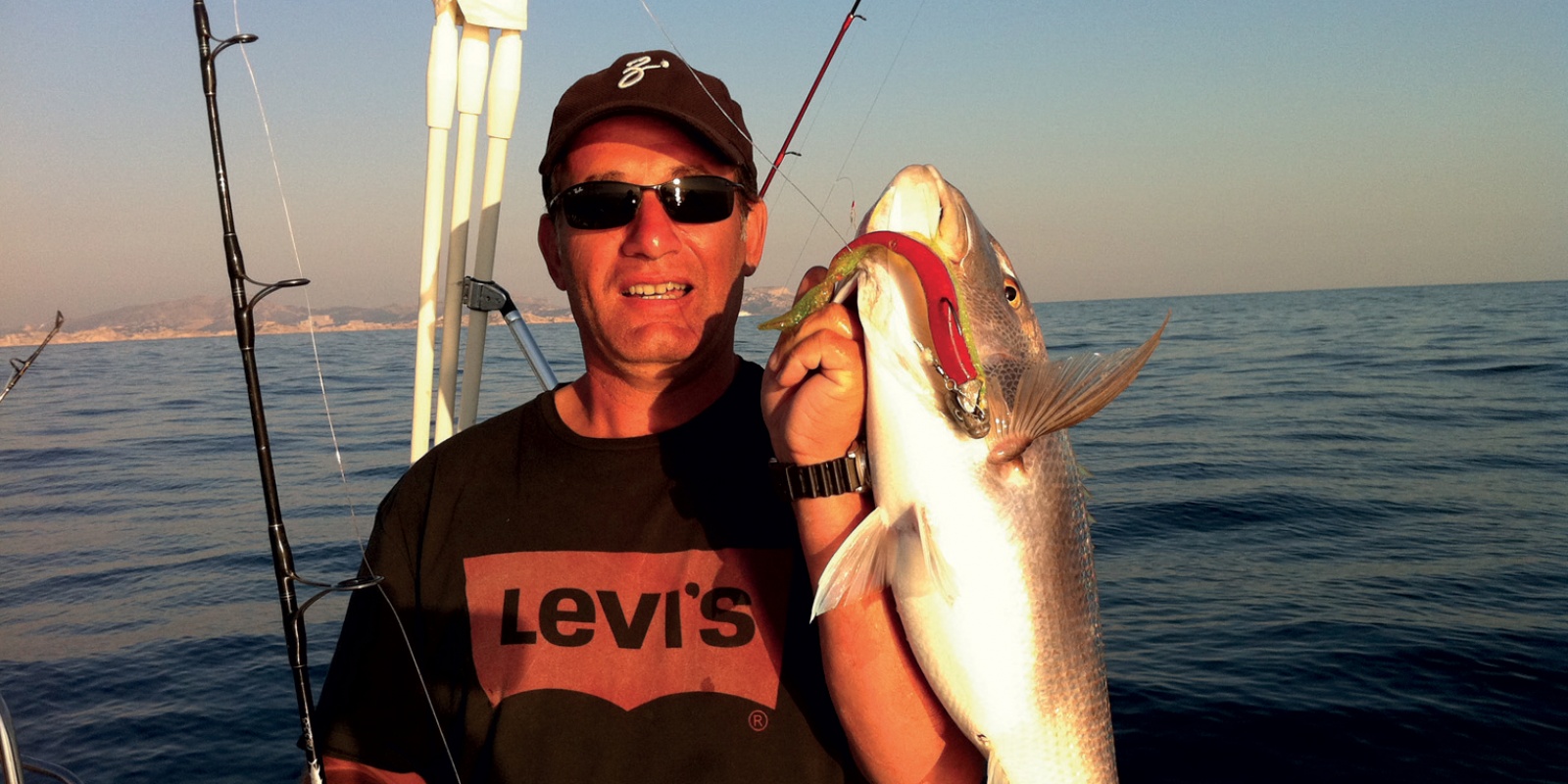 Philippe Maréchal au Shad Denti Pro rouge/jaune