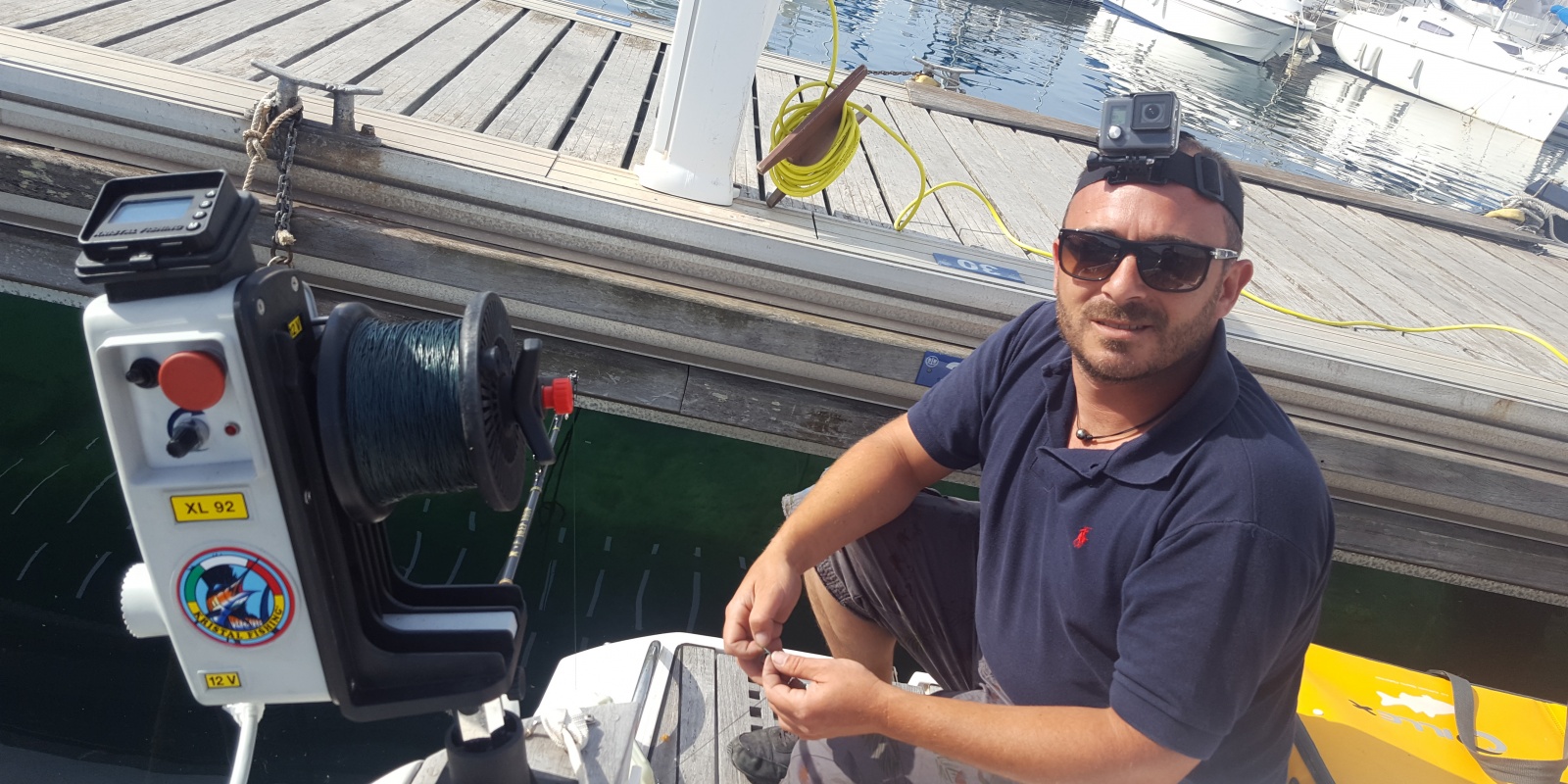 Jérôme Carlier, moniteur-guide de pêche et responsable du line-up Top Sea, ici en train préparer une sortie avec le XL92 SD Jérôme Carlier, moniteur-guide de pêche et responsable du line-up Top Sea, ici en train préparer une sortie avec le XL92 SD