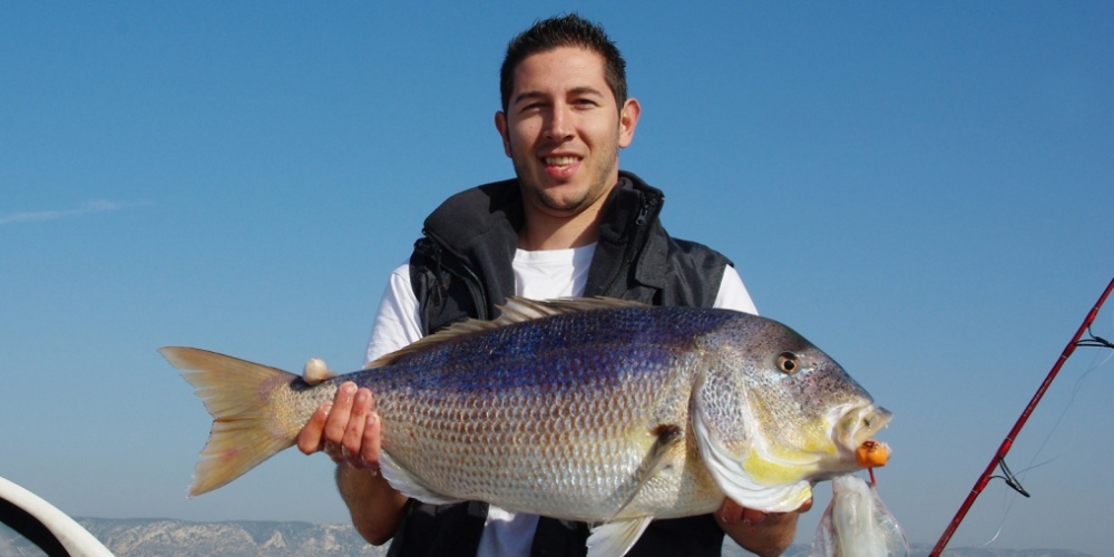 Bruno notre spécialiste pêche au Fireball 