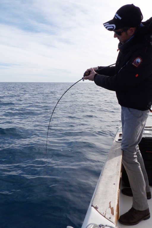 Fabien Harbers nous montre l’action de l’Amazing Top Fishing en combat avec un pagre : impressionnant !