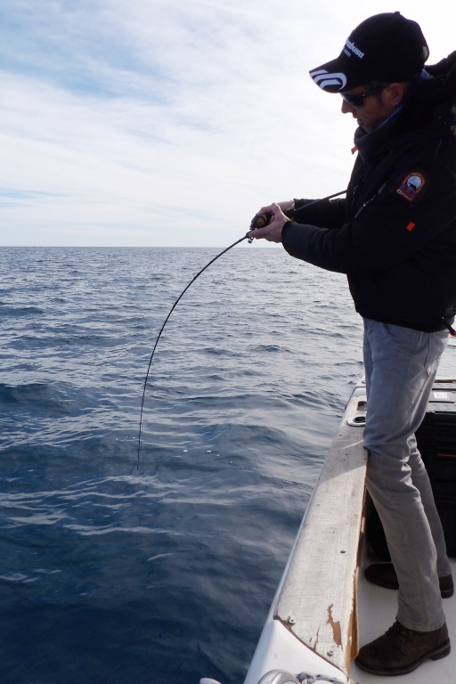 Fabien Harbers nous montre l’action de l’Amazing Top Fishing en combat avec un pagre : impressionnant !