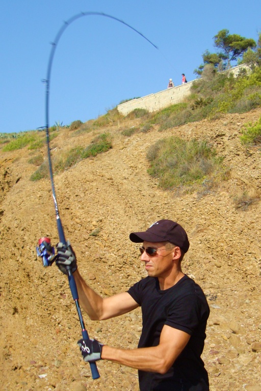 Les jigs minnows permettent d’excellents lancers pour le shore jigging Les jigs minnows permettent d’excellents lancers pour le shore jigging