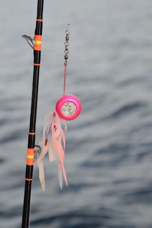 La Slow Pitch est également parfaite pour pêcher avec de lourds Kaburas boostés avec des lanières de calamars en grandes profondeurs !