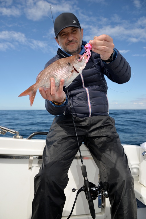 Encore une belle dorade rose pêchée au Kabura Explorer Tackle !