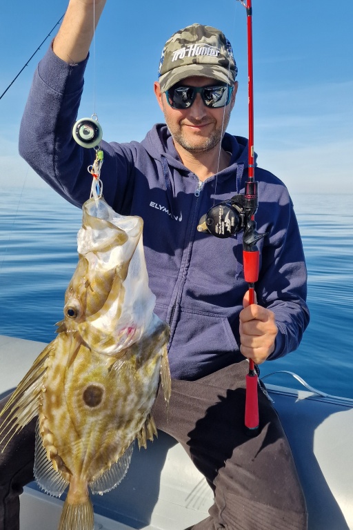 Beau Saint Pierre pêche avec un Crazy Head Tunita !