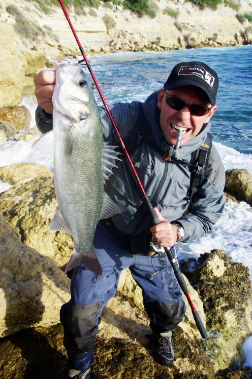 Un shad monté en texan est hyper efficace en cote rocheuse ! Un shad monté en texan est hyper efficace en cote rocheuse !