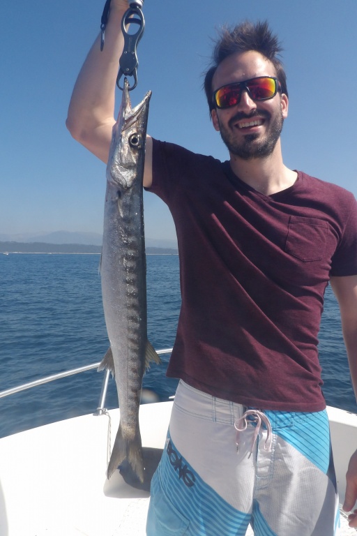 La traîne lente au downrigger permet de toucher du barracuda en pleine journée !