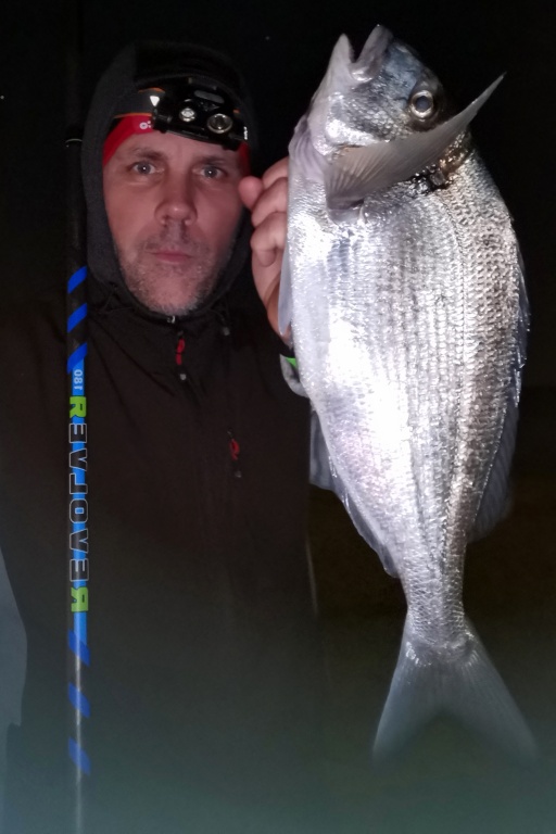 Magnifique daurade royale prise en surfcasting avec la Revolver Italcanna par Walter Sarret du team Normandie Appâts ! Magnifique daurade royale prise en surfcasting avec la Revolver Italcanna par Walter Sarret du team Normandie Appâts !