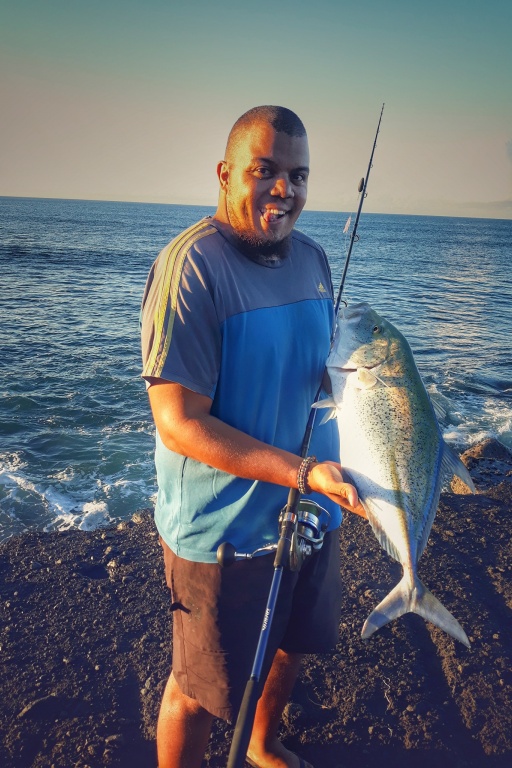 Julien Team Top Fishing La Réunion et Carangue MELAMPYGUS Julien Team Top Fishing La Réunion et Carangue MELAMPYGUS