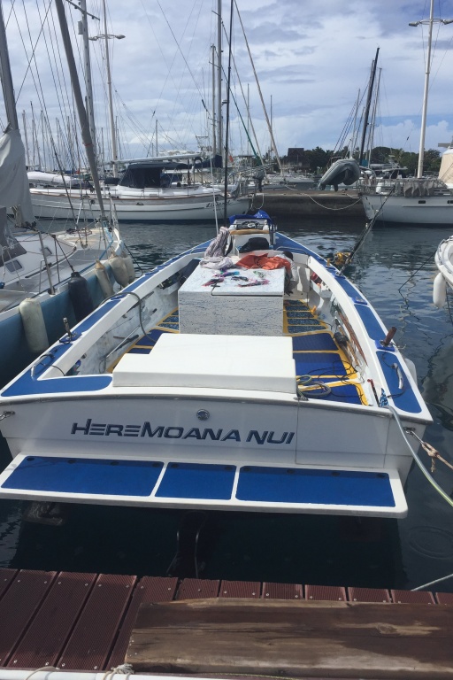 Un poti marara à quai Un poti marara à quai