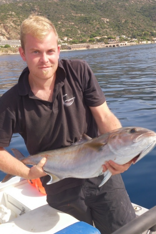 Un client avec une autre sériole à la traine (toujours en Corse)