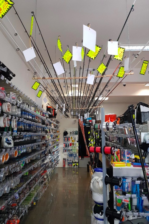 Magasin Top Fishing à Saint-Pierre, 80m2 de matériel ! Magasin Top Fishing à Saint-Pierre, 80m2 de matériel !