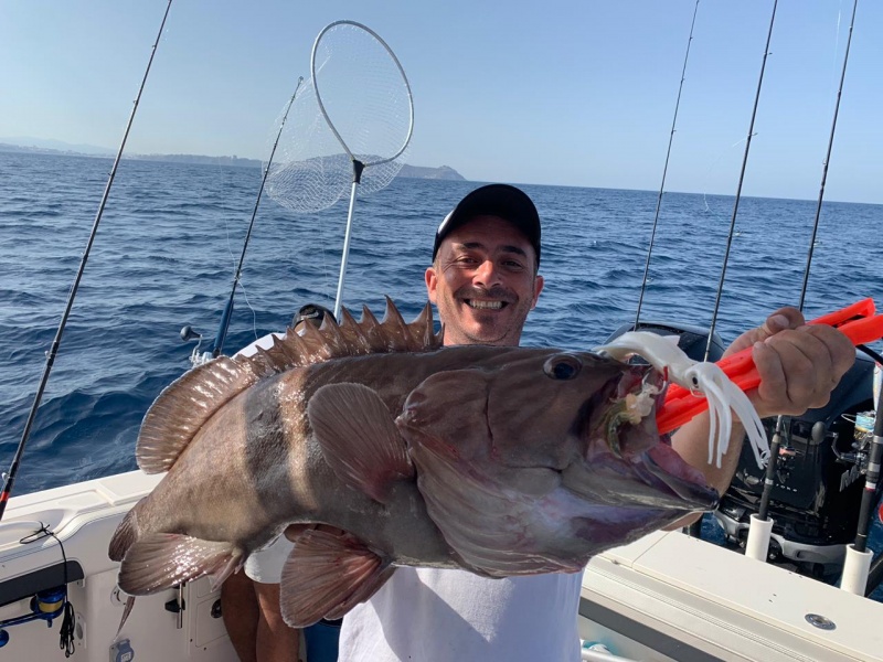 jerome-carlier-au-maroc-5-juillet-merou-bc6d539c6f5f.jpg Les combats avec ces mérous robustes sont âpres, une canne est même cassée par la brutalité d'un bestiau enragé