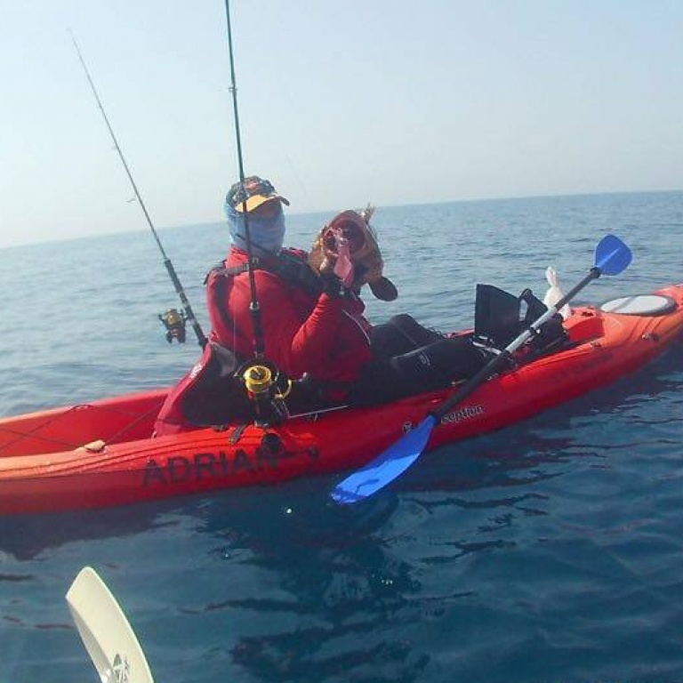 autre-merou-cyl-artesano-en-kayak2.jpg Traque d'un mérou au Vivo Calamar, en kayak