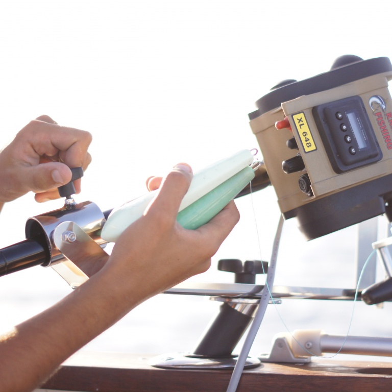 moulinet-xl-648-dm-kristal-fishing-et-plomb-peche-profonde.jpg Aucune description