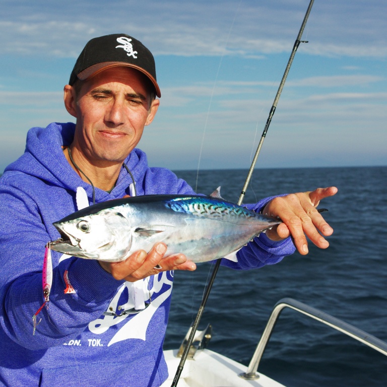 samurai-jig-daiwa-photo-en-peche-5.jpg Lors de nos différents tests, le Samouraï jig sest révélé ultra performant sur les chasses de bonites ou de loups en bateau